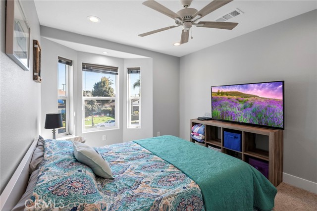 Detail Gallery Image 17 of 58 For 20761 Catamaran, Huntington Beach,  CA 92646 - 4 Beds | 4/1 Baths