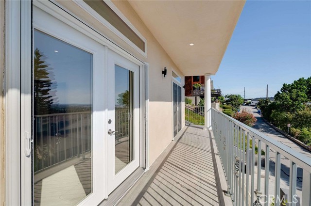 11837 Rideout Way, Whittier CA: https://media.crmls.org/medias/31f9ef36-cd3b-45c8-b7c3-b707d454e6a1.jpg