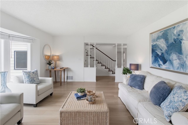 Detail Gallery Image 4 of 61 For 23452 Kathryn Ave, Torrance,  CA 90505 - 4 Beds | 2 Baths