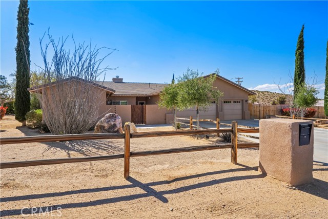 Detail Gallery Image 2 of 64 For 8148 Emerson Ave, Yucca Valley,  CA 92284 - 3 Beds | 2 Baths