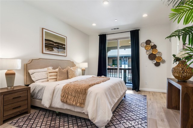 2888 E Berry Loop Privado, Ontario CA: https://media.crmls.org/medias/31fcd2cf-d146-4f82-b415-86c9d8bee0c5.jpg