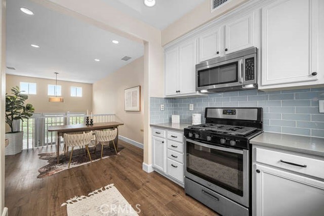 46 Hinterland Way, Ladera Ranch CA: https://media.crmls.org/medias/31fd0813-3500-43a8-b984-da2647680ada.jpg
