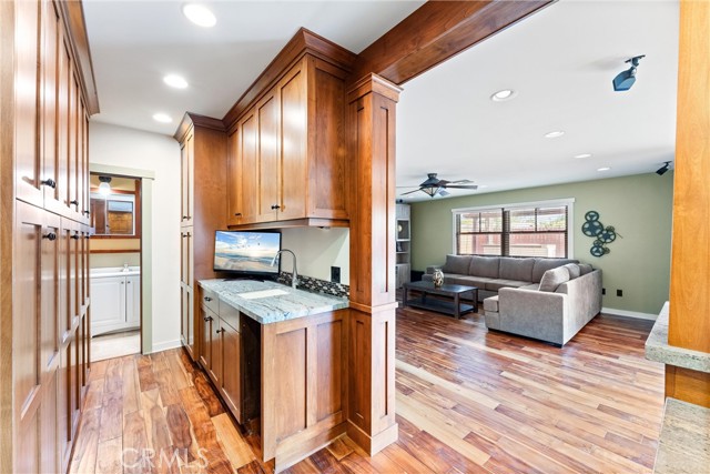 1944 W Lullaby Lane, Anaheim CA: https://media.crmls.org/medias/31fda3bc-2892-44c3-9fc8-f44a76e55534.jpg