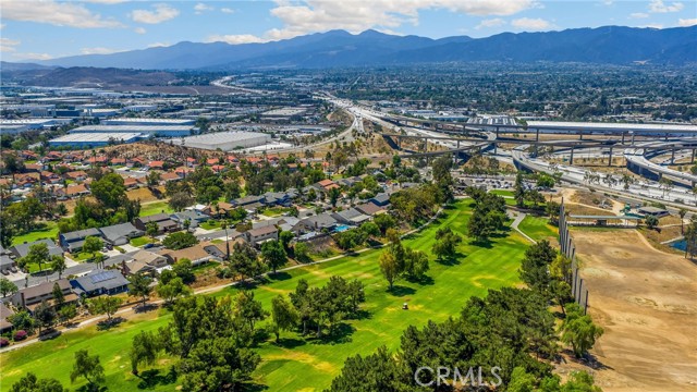 Detail Gallery Image 6 of 24 For 458 Termino, Corona,  CA 92879 - 4 Beds | 2 Baths