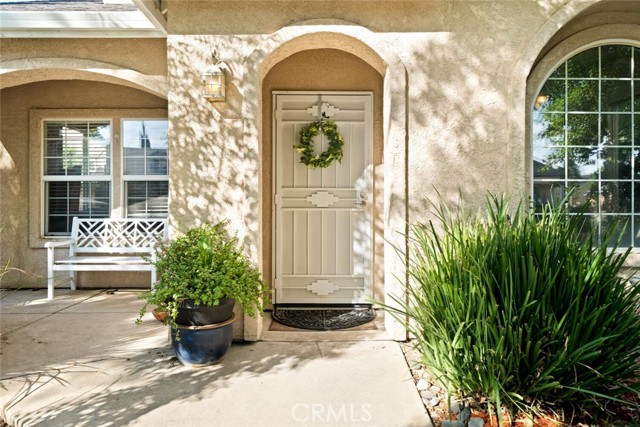 Detail Gallery Image 3 of 30 For 2076 Rochester Dr, Chico,  CA 95928 - 3 Beds | 2 Baths