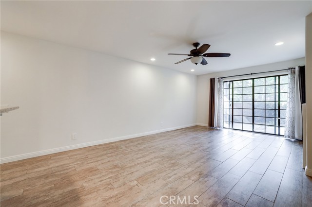 Detail Gallery Image 3 of 15 For 3613 S Bear #B,  Santa Ana,  CA 92704 - 1 Beds | 1 Baths