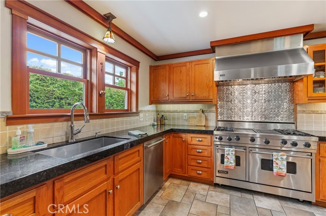 Detail Gallery Image 15 of 55 For Address Is Not Disclosed, Monrovia,  CA 91016 - 4 Beds | 3 Baths