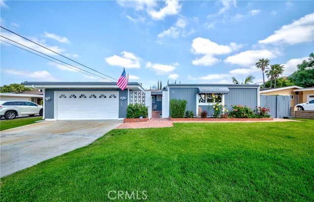 Detail Gallery Image 2 of 58 For 1901 Victoria Dr, Fullerton,  CA 92831 - 4 Beds | 3 Baths