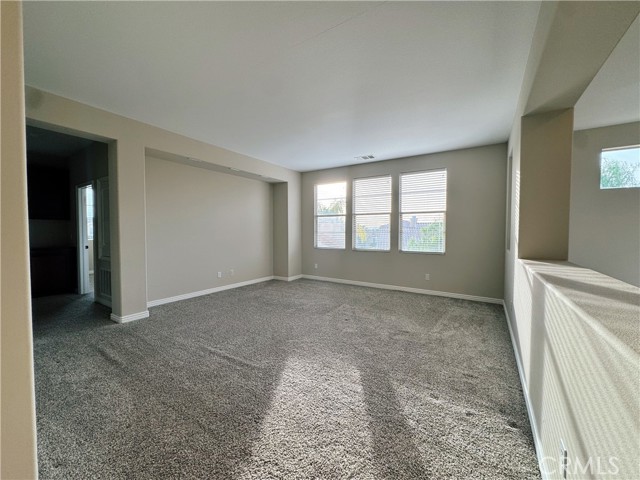 Detail Gallery Image 14 of 27 For 32469 Quiet Trail, Winchester,  CA 92596 - 5 Beds | 4/1 Baths