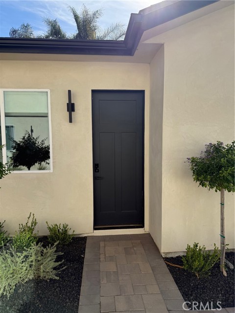 Detail Gallery Image 3 of 28 For 8546 Vanalden, Northridge,  CA 91324 - 2 Beds | 1 Baths