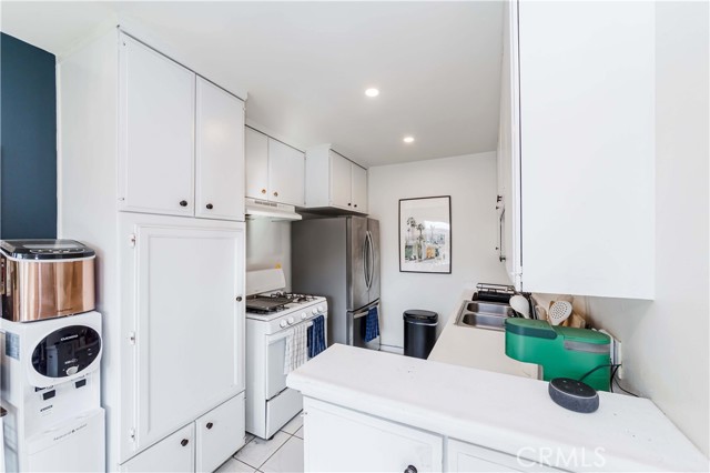 Detail Gallery Image 15 of 23 For 1850 W Greenleaf Ave #G,  Anaheim,  CA 92801 - 2 Beds | 1 Baths