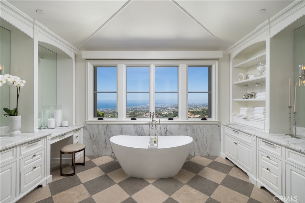 MLS #OC26128922 image #31