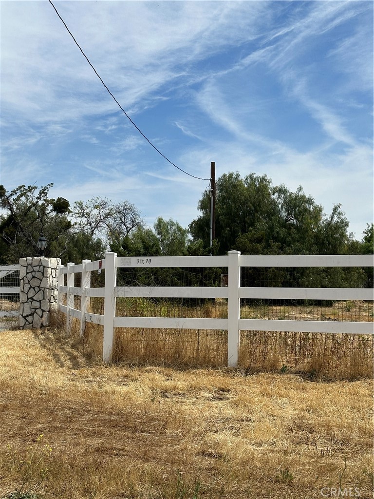 21520 Gold Valley