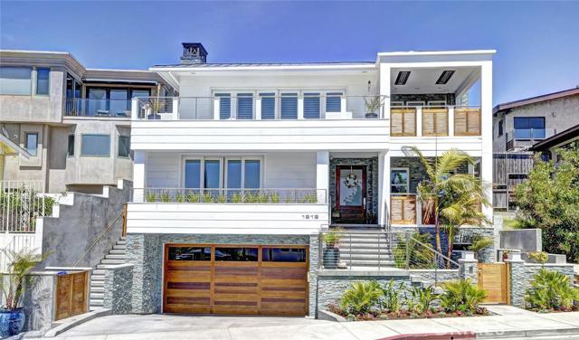 1918 Manhattan Avenue, Hermosa Beach, California 90254, 5 Bedrooms Bedrooms, ,5 BathroomsBathrooms,Residential,Sold,Manhattan,SB16118035