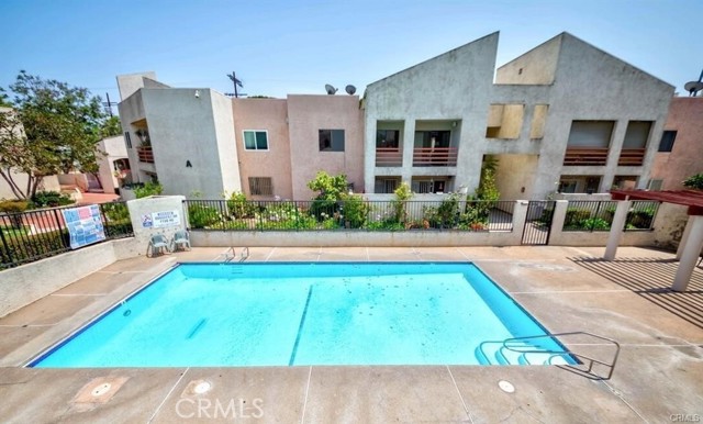 Detail Gallery Image 3 of 9 For 1118 Valencia St #214,  Los Angeles,  CA 90015 - 1 Beds | 1 Baths