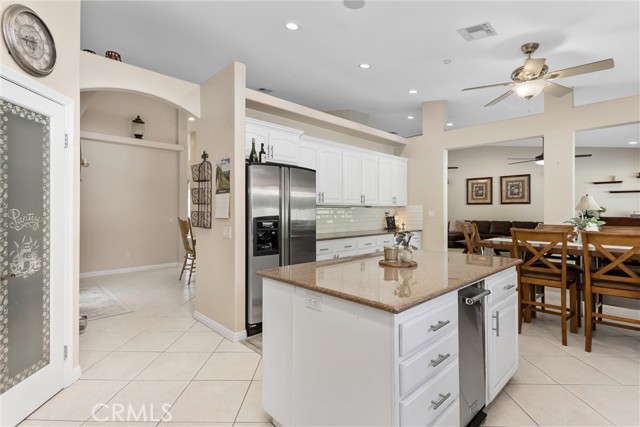 Detail Gallery Image 14 of 52 For 3009 Shadid, Colton,  CA 92324 - 5 Beds | 3/1 Baths