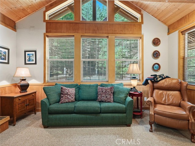 Detail Gallery Image 9 of 24 For 7739 Black Pine, Fish Camp,  CA 93623 - 1 Beds | 1 Baths