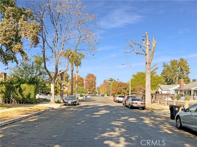 Detail Gallery Image 55 of 55 For 6921 Encino Ave, Van Nuys,  CA 91406 - 3 Beds | 2 Baths