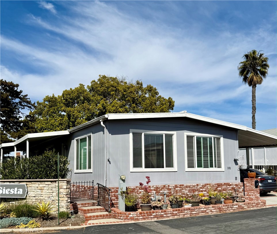 MLS #OC25058824 img 2