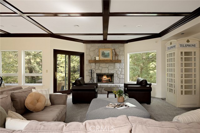 Detail Gallery Image 17 of 30 For 1036 Mallard Dr, Lake Arrowhead,  CA 92352 - 5 Beds | 4/1 Baths