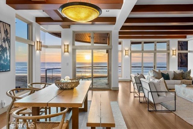Detail Gallery Image 8 of 38 For 1800 the Strand, Manhattan Beach,  CA 90266 - 5 Beds | 5/1 Baths