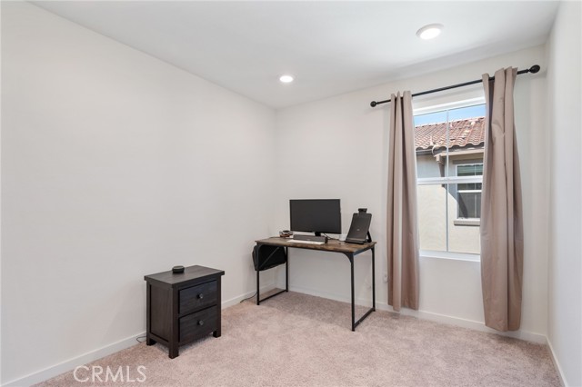 22310 Spanish Oak Court, Torrance CA: https://media.crmls.org/medias/320a3821-ad27-4e63-ac94-63e93496c046.jpg