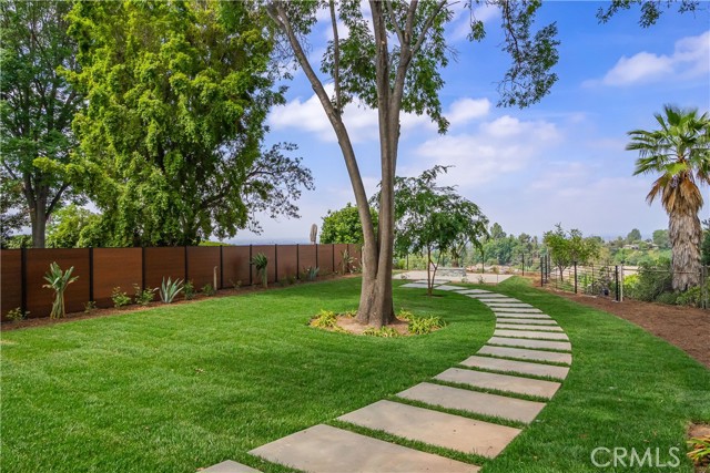 Detail Gallery Image 7 of 67 For 700 Norumbega Dr, Monrovia,  CA 91016 - 3 Beds | 2 Baths