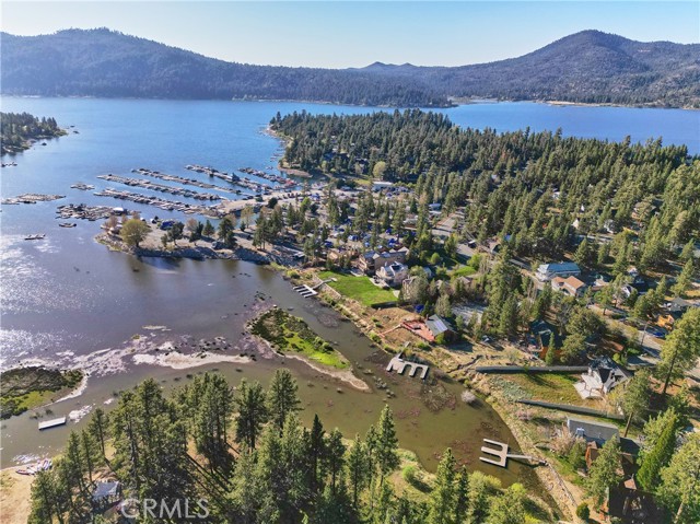 Detail Gallery Image 41 of 53 For 448 Edgemoor Rd, Big Bear Lake,  CA 92315 - 7 Beds | 4/1 Baths