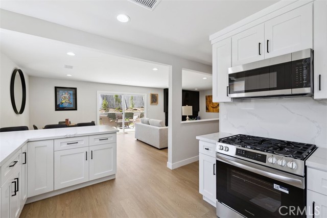Detail Gallery Image 13 of 37 For 5704 Katherine St, Simi Valley,  CA 93063 - 5 Beds | 2 Baths