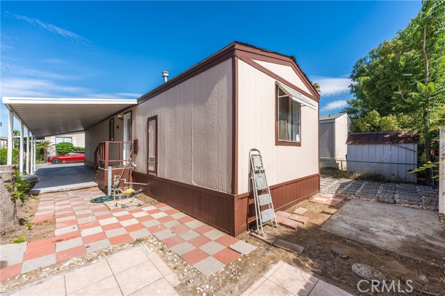 17225 Valley Boulevard, Fontana CA: https://media.crmls.org/medias/320ad438-2d7c-4454-b6cc-e75f5e3960a9.jpg