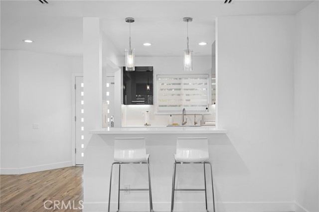 7078 Park Manor photo 8