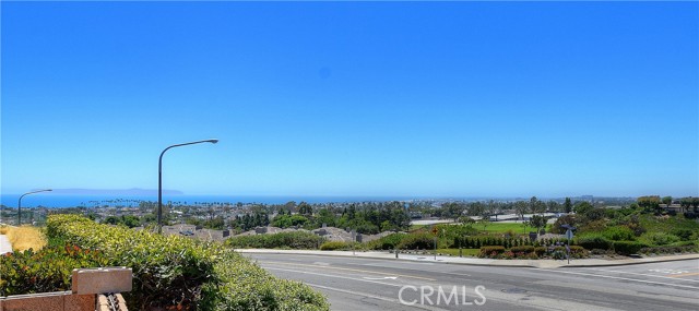 935 Tiller Way, Corona del Mar CA: https://media.crmls.org/medias/320b0e56-2876-4df4-9e08-b2cefecb2200.jpg