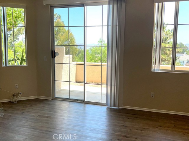 7997 E Viewrim, Anaheim Hills CA: https://media.crmls.org/medias/320b4d19-5add-4454-9378-6c6e5a4723b8.jpg