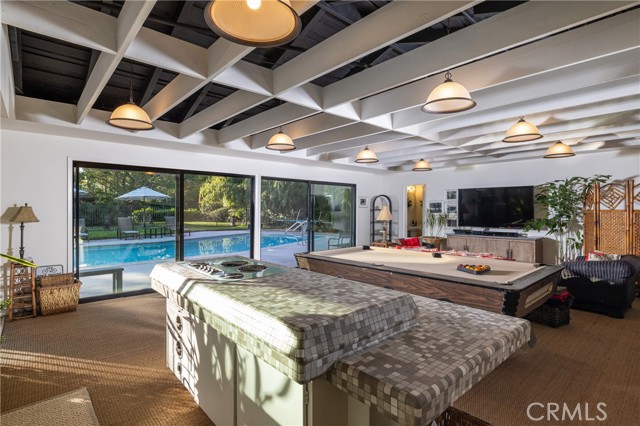Detail Gallery Image 27 of 35 For 2600 Mesa Dr, Newport Beach,  CA 92660 - 6 Beds | 6/2 Baths