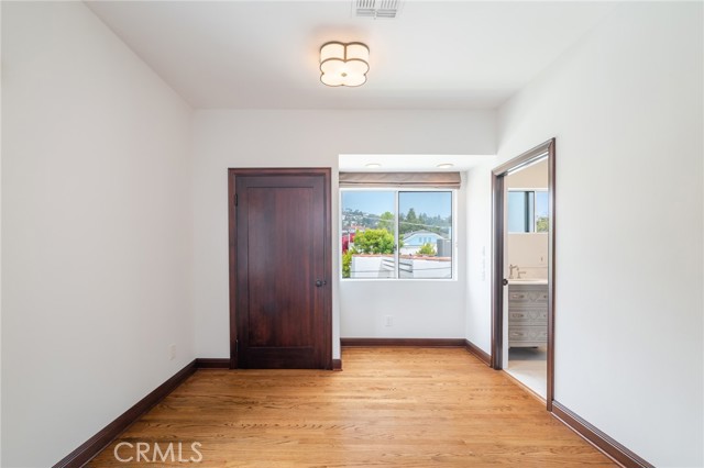 Detail Gallery Image 21 of 39 For 1949 N Catalina Street, –,  CA 90027 - 6 Beds | 5 Baths