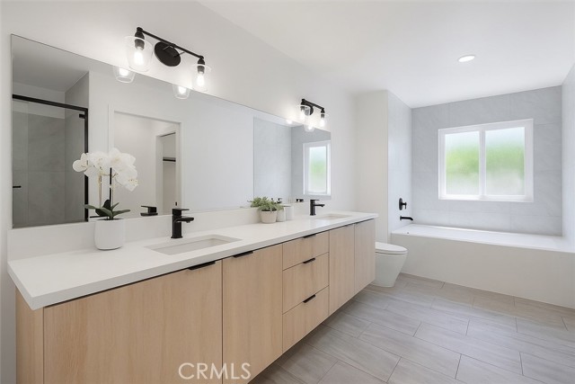 8838 Chatlake Drive, West Hills CA: https://media.crmls.org/medias/320c3ffe-a304-474a-b9a6-cbf7ad5ceadf.jpg