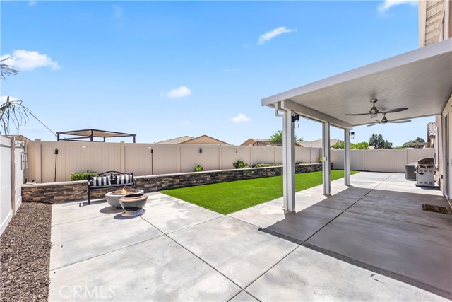Detail Gallery Image 31 of 33 For 2443 Wild Oak Ct, Perris,  CA 92570 - 3 Beds | 2/1 Baths