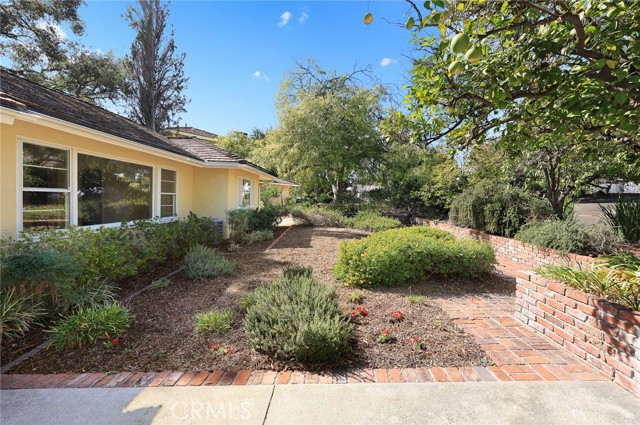 1709 El Vista Circle photo 9