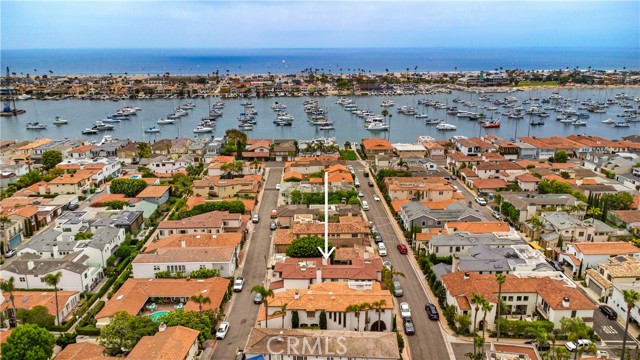 126 Via Koron, Newport Beach CA: https://media.crmls.org/medias/320cf322-bc57-48dd-b6ac-5df2b95e07ca.jpg