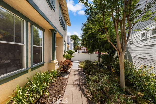 Detail Gallery Image 6 of 42 For 167 Iris Ln, Brea,  CA 92821 - 3 Beds | 2/1 Baths