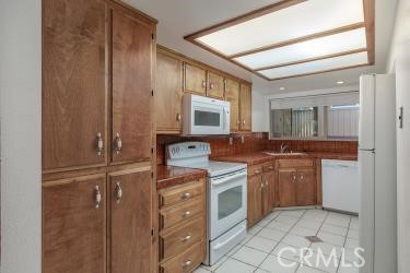 965 Morro Avenue, Morro Bay CA: https://media.crmls.org/medias/320d2461-3f9c-4993-b333-74671c812a77.jpg
