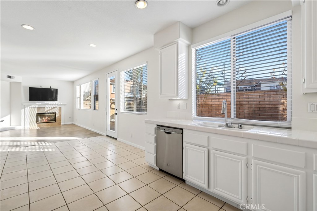 MLS #OC25263276 image #17