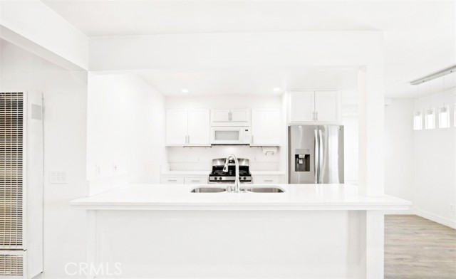 Detail Gallery Image 4 of 6 For 38587 9th, Palmdale,  CA 93550 - 3 Beds | 1 Baths