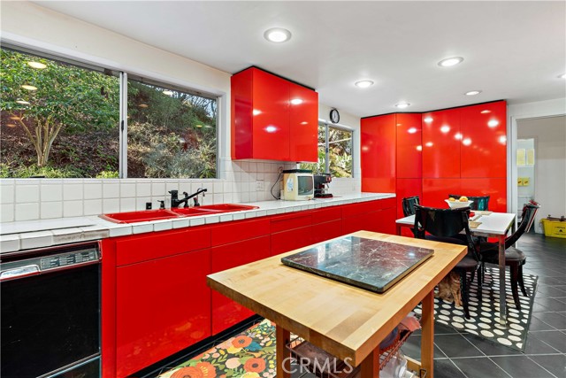 Detail Gallery Image 10 of 42 For 11944 Briarvale, Studio City,  CA 91604 - 5 Beds | 4 Baths