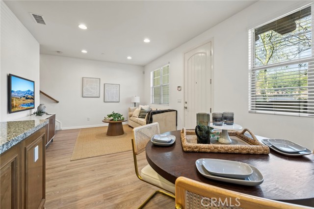 Detail Gallery Image 11 of 35 For 922 E Baseline Rd, Claremont,  CA 91711 - 3 Beds | 2/1 Baths