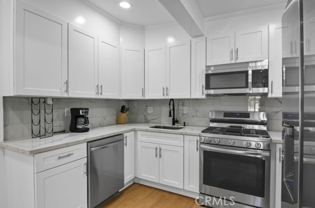 Detail Gallery Image 9 of 39 For 19731 Avenida Deleitante, Walnut,  CA 91789 - 9 Beds | 9 Baths