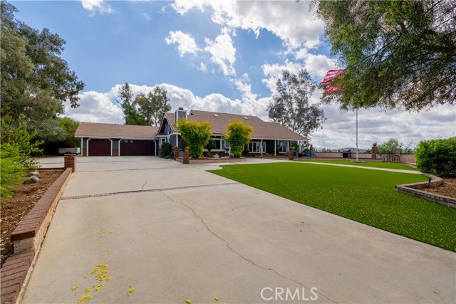 Detail Gallery Image 12 of 62 For 32144 Yosemite St, Winchester,  CA 92596 - 4 Beds | 3 Baths