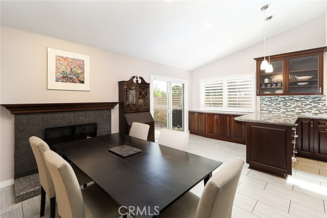 6815 Arthur Court, Chino CA: https://media.crmls.org/medias/32120067-9f4a-45b6-9872-5e1eb723f1d3.jpg