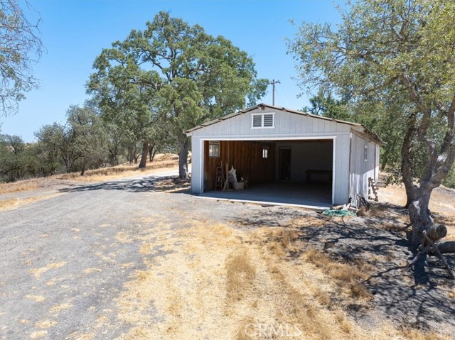 75463 Ranchita Avenue, San Miguel CA: https://media.crmls.org/medias/3212591f-53df-4a29-915e-3a260a0cb3c7.jpg