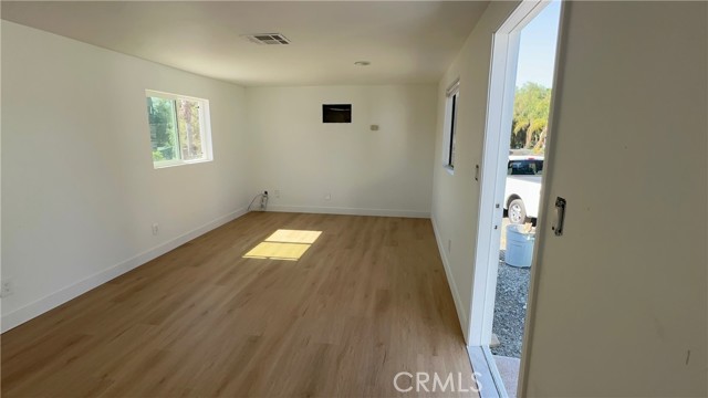 Detail Gallery Image 3 of 10 For 16472 Gardner, Riverside,  CA 92504 - 1 Beds | 1 Baths